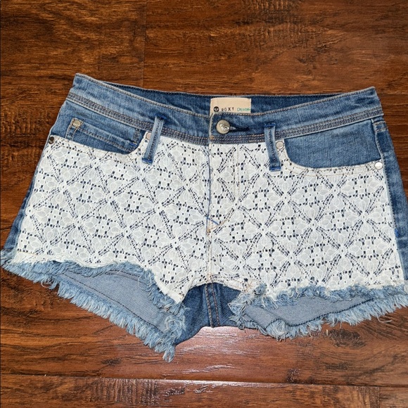 Roxy Blue Denim Shorts - Picture 1 of 5